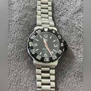 TAG HEUER FORMULA 1 WAC1110-0 BLACK DIAL/BLACK BEZEL STAINLESS STEEL MEN’S WATCH